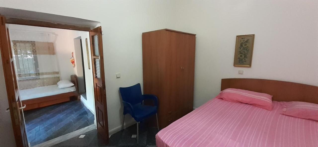 Eva Apartments Dhërmi Екстериор снимка