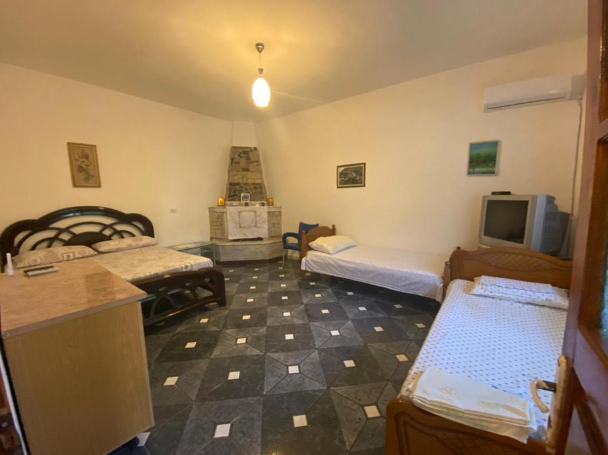 Eva Apartments Dhërmi Екстериор снимка