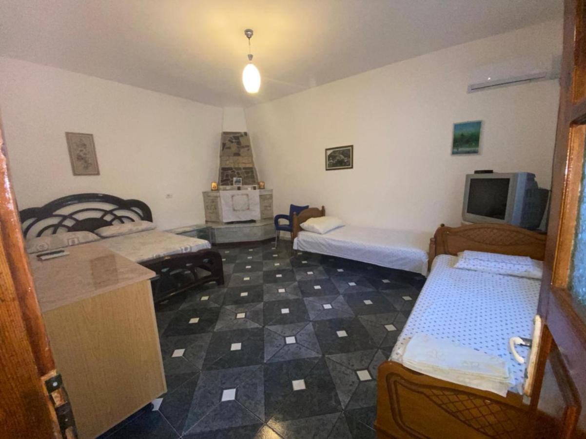 Eva Apartments Dhërmi Екстериор снимка